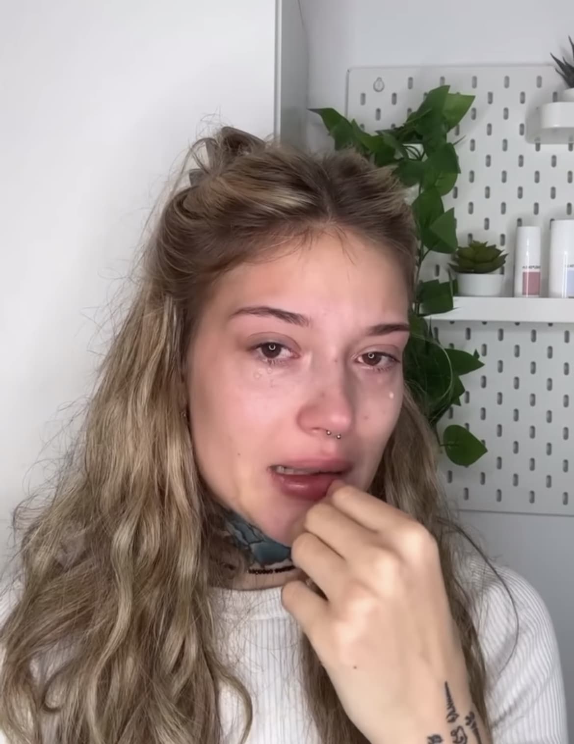 Jill Lange unter Tränen in ihrer Instagram-Story.
